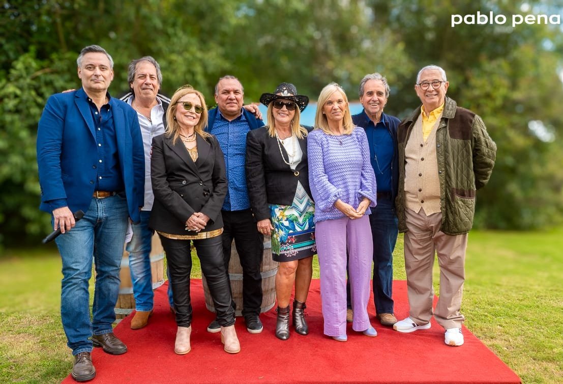Juan Herrera, Gustavo Trelles, Raquel Daurech, Ruben Sosa, Virginia Moreira, Beatriz Argimón, Remo Monzeglio, Sergio Puglia