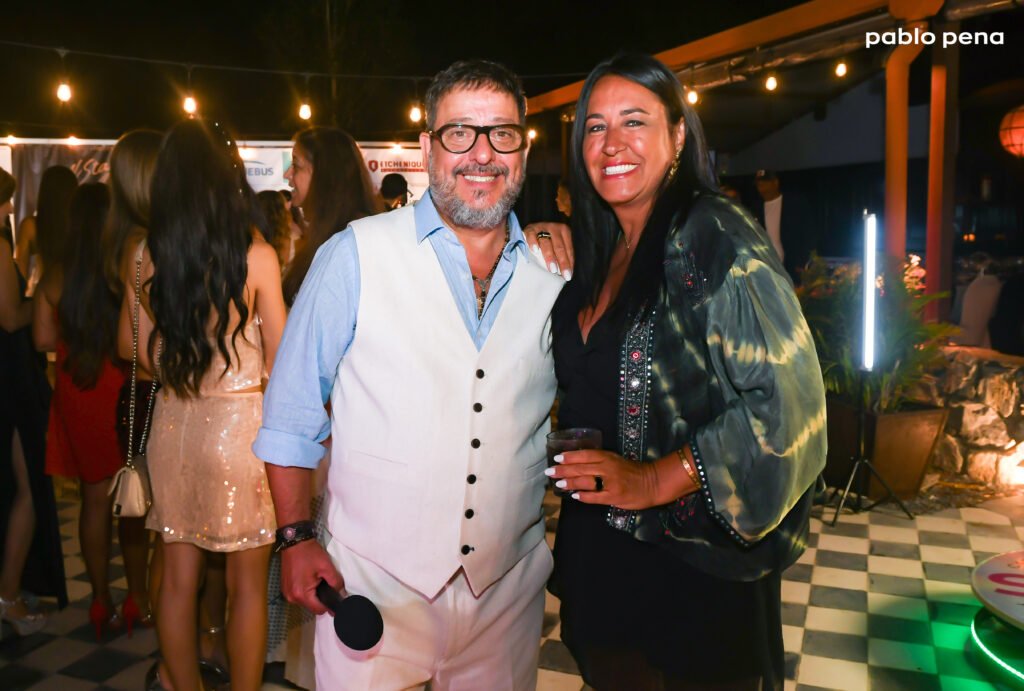 Evento elegante con personas