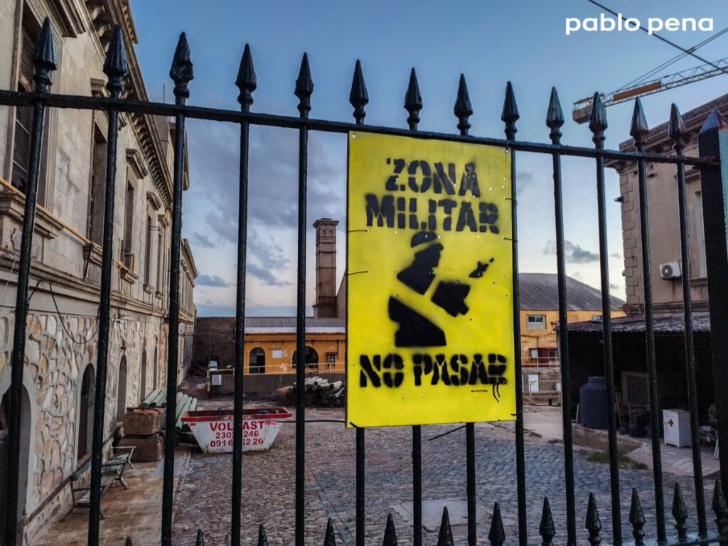 Dónde hacer sesiones de fotos en Montevideo con arte urbano 26 ARTE URBANO MONTEVIDEO PARA SESION FOTOS 35