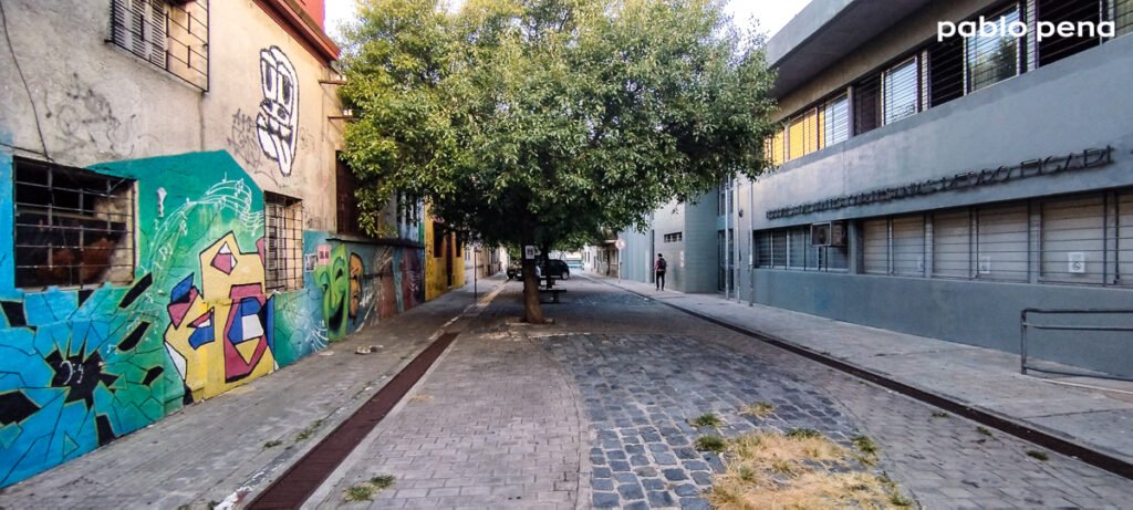 Dónde hacer sesiones de fotos en Montevideo con arte urbano 5 ARTE URBANO MONTEVIDEO PARA SESION FOTOS 5