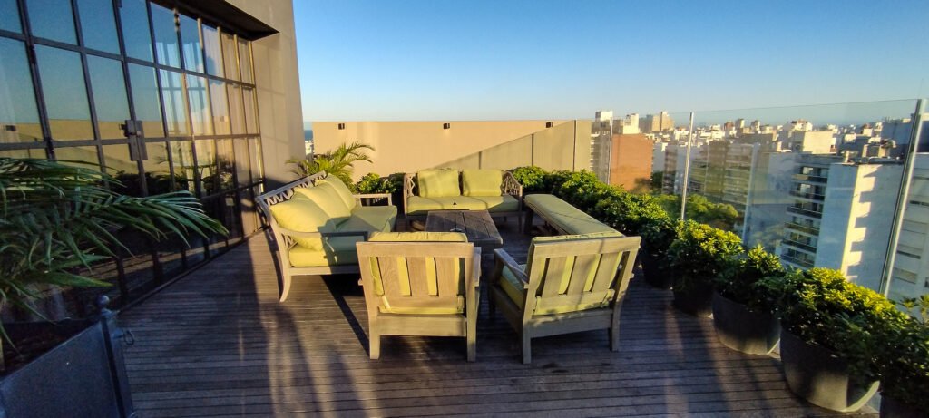 El hotel en Montevideo que me sorprendió cuando creía conocerlos todos 2 Foto de celular del Hotel Montevideo