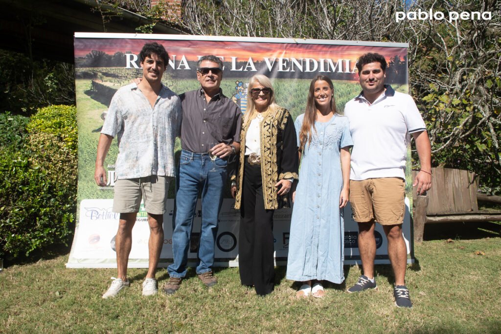 Reina de la Vendimia H. Stagnari 2026: Emilia Tort fue la ganadora 79 REINA DE LA VENDIMIA H STAGNARI by Pablo Pena 32